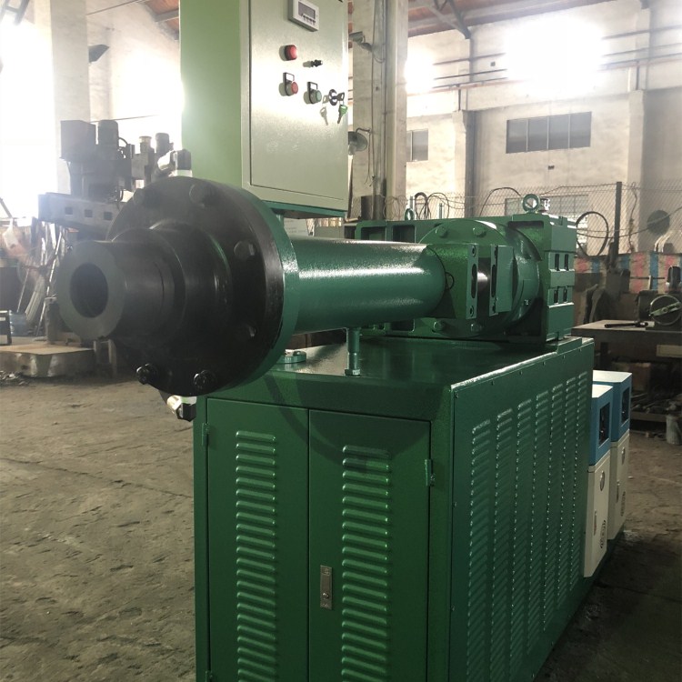橡膠擠出機(jī)5 (2).jpg