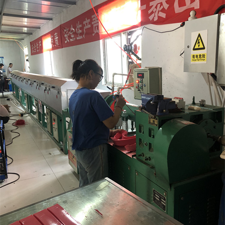 硅膠擠出機IMG_5352_副本.jpg